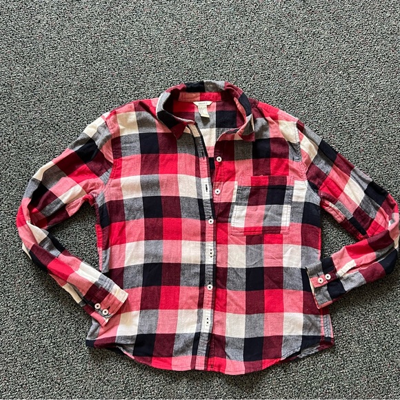 FOREVER21 Red Black & White Plaid Long-Sleeve Button Down Shirt Modest Top Sz S - Picture 5 of 16